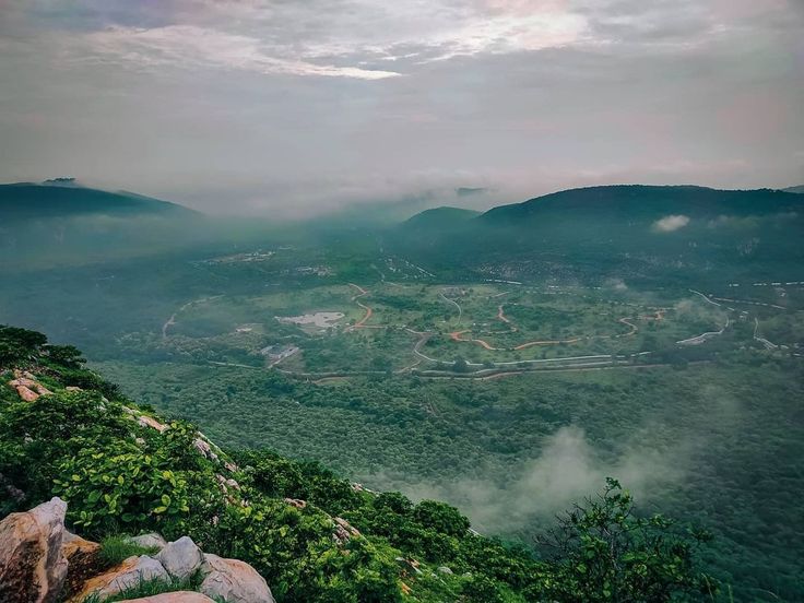 Golden Triangle of Buddhist Tour – Journey Through Enlightenment Tour Package