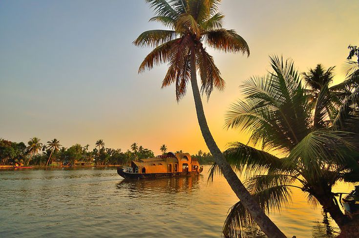 🌺 11-Day Cultural Exploration of Kerala Tour Package