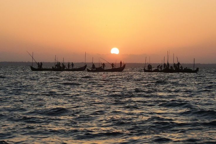 🛥️ The Luxury Vrinda – A Luxury Backwater Cruise Tour Package