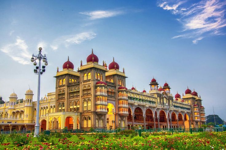Royal Rail Odyssey – Golden Chariot Pride of the South Tour Package