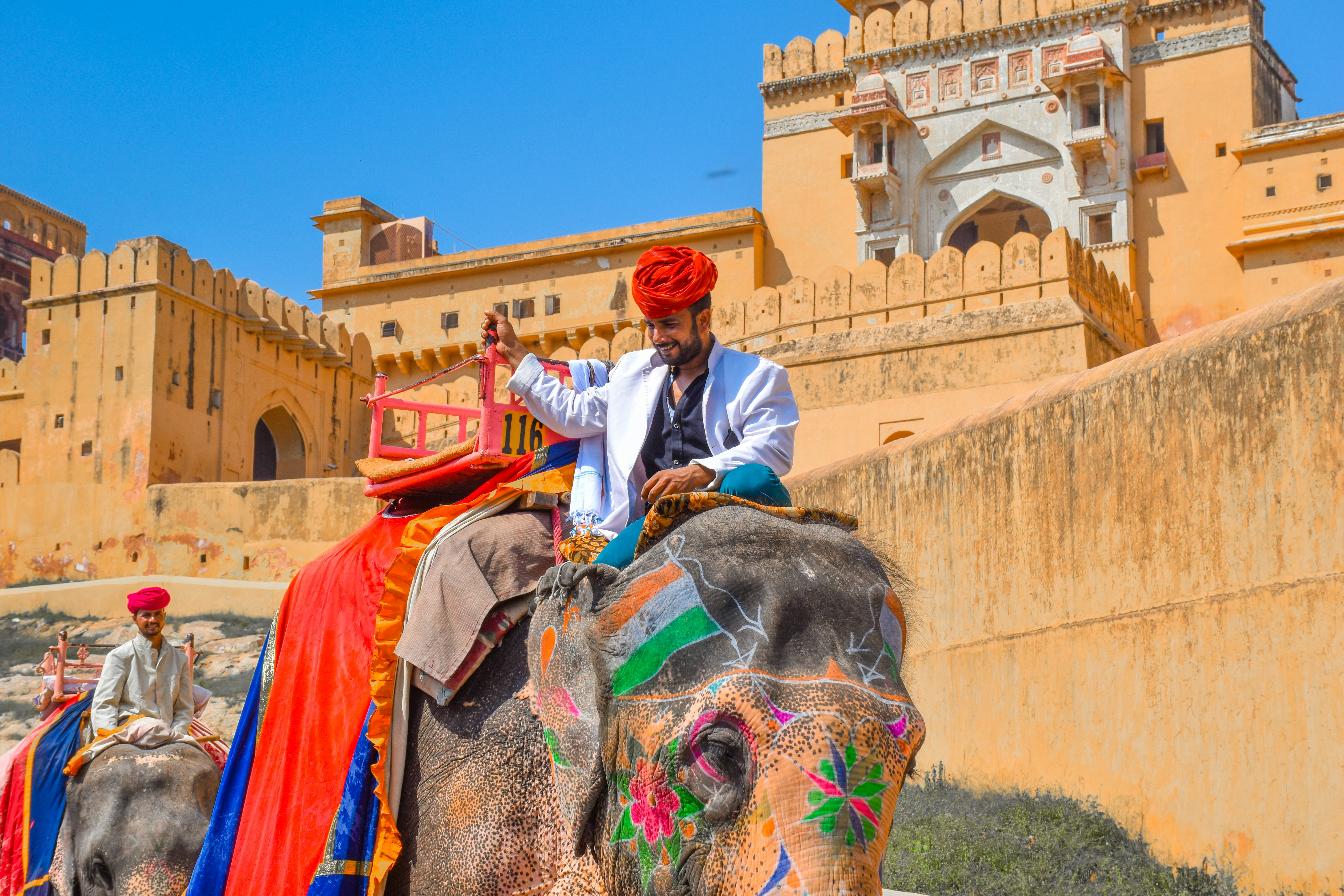 Heritage Highlights: Delhi to Jaipur Tour Package