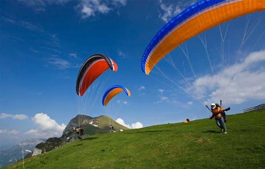 Manali–Manikaran–Dharamshala Special Tour Package