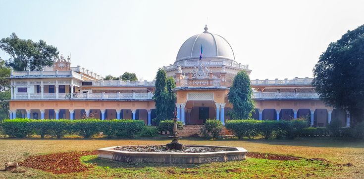 Bastar tribal art and culture demonstration